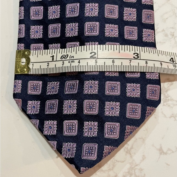 Brooks Brothers Pure Silk Tie - Picture 6 of 6